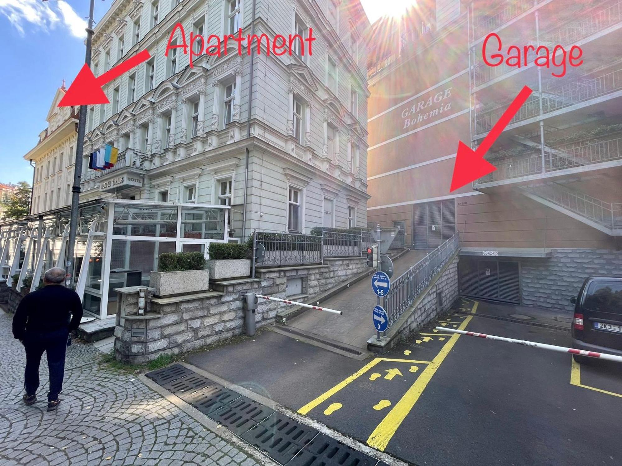 Huge Two Floor Apartment On The Park Colonnade With Free Parking For One Car, 160 Sqm Karlsbad Eksteriør billede